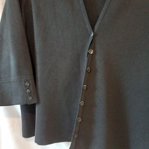 Talbots Button Down V Neck Rayon Nylon 3/4 Sleeve Petite Size Sweater - Picture 5 of 5